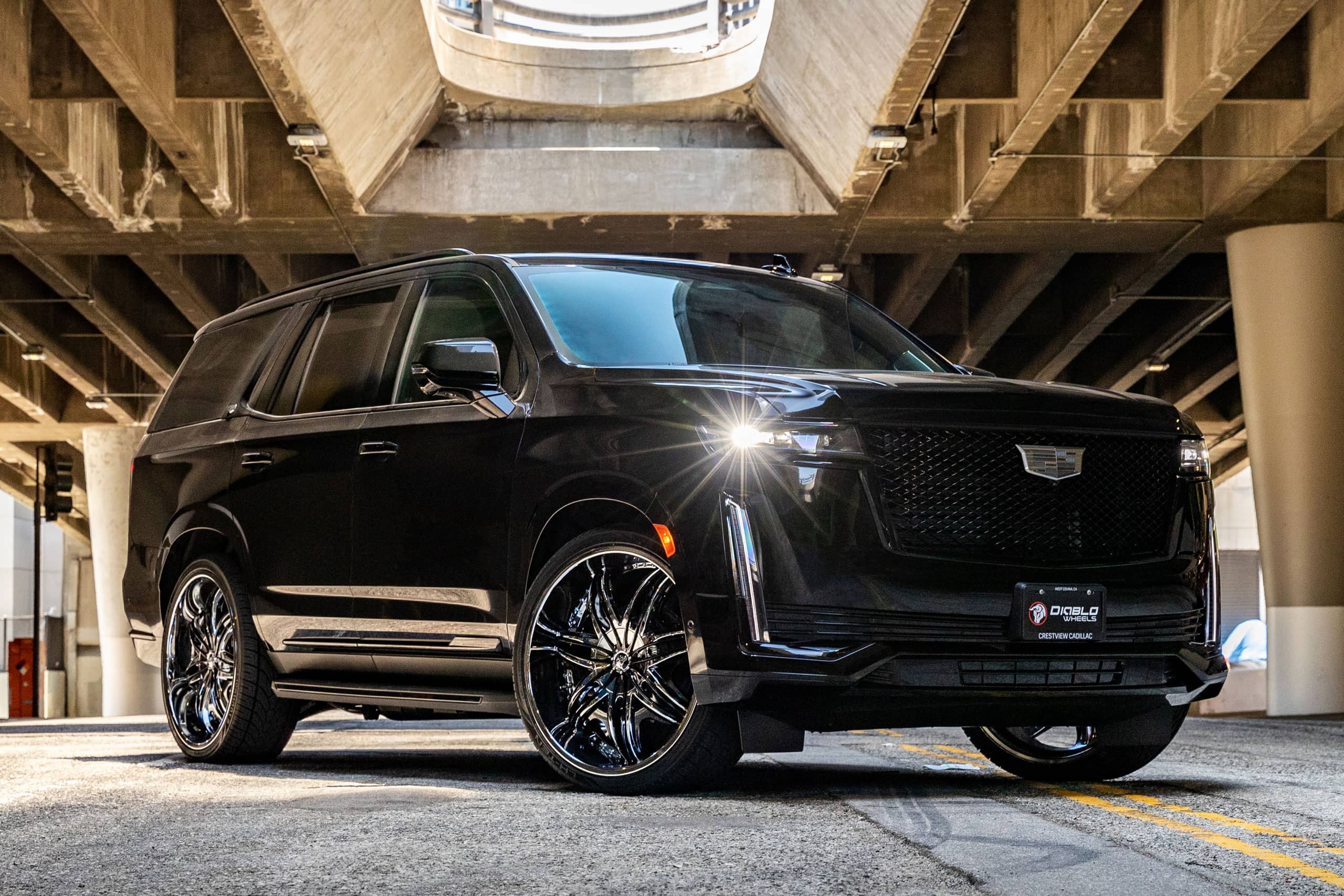 cadillac escalade with big rims